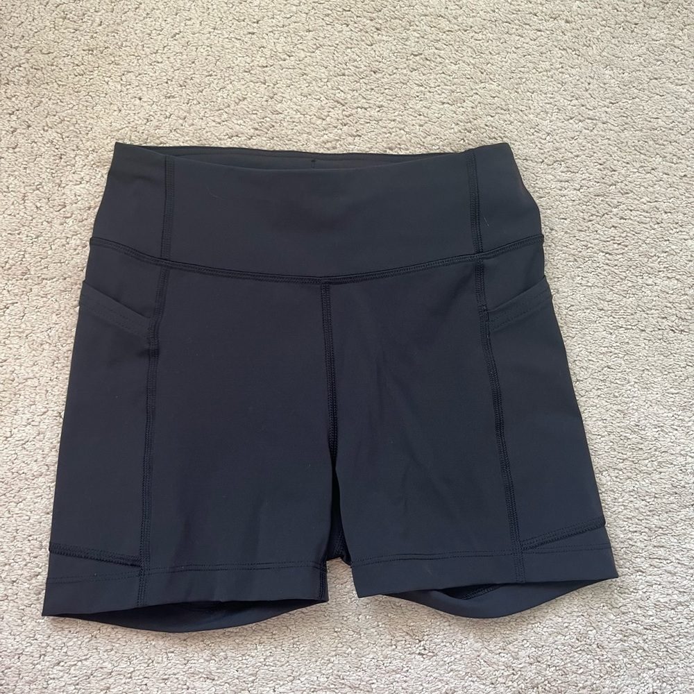 Outdoor voices biker shorts